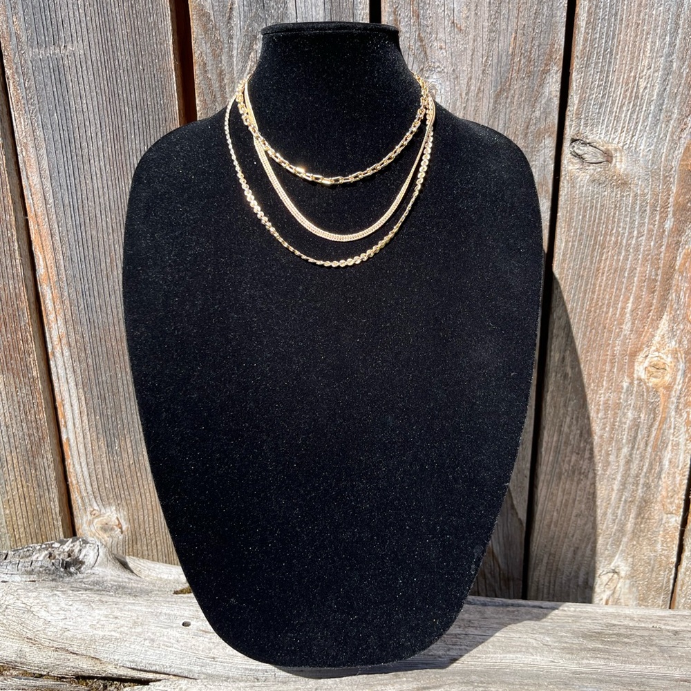 Loft triple gold strand necklace
